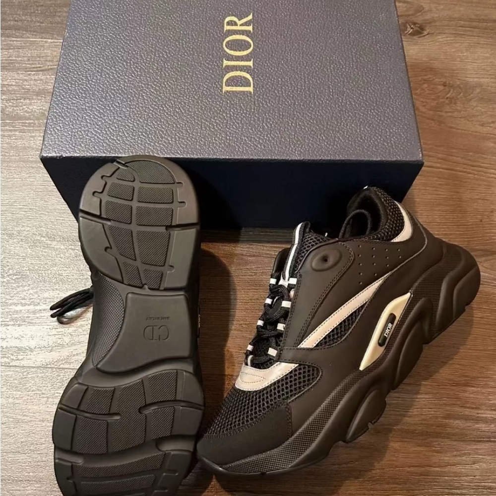 Dior Men's Black and White Sneakers